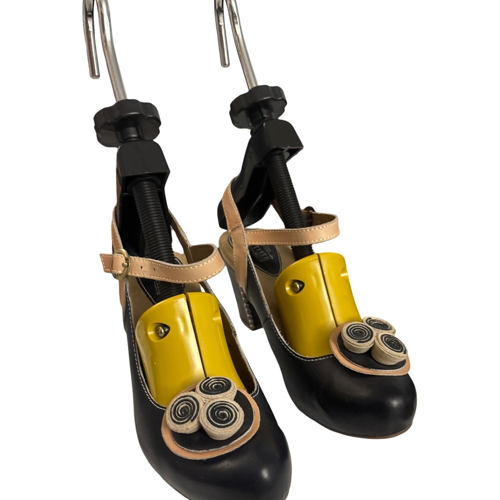L'ATISTE Adorn Heels